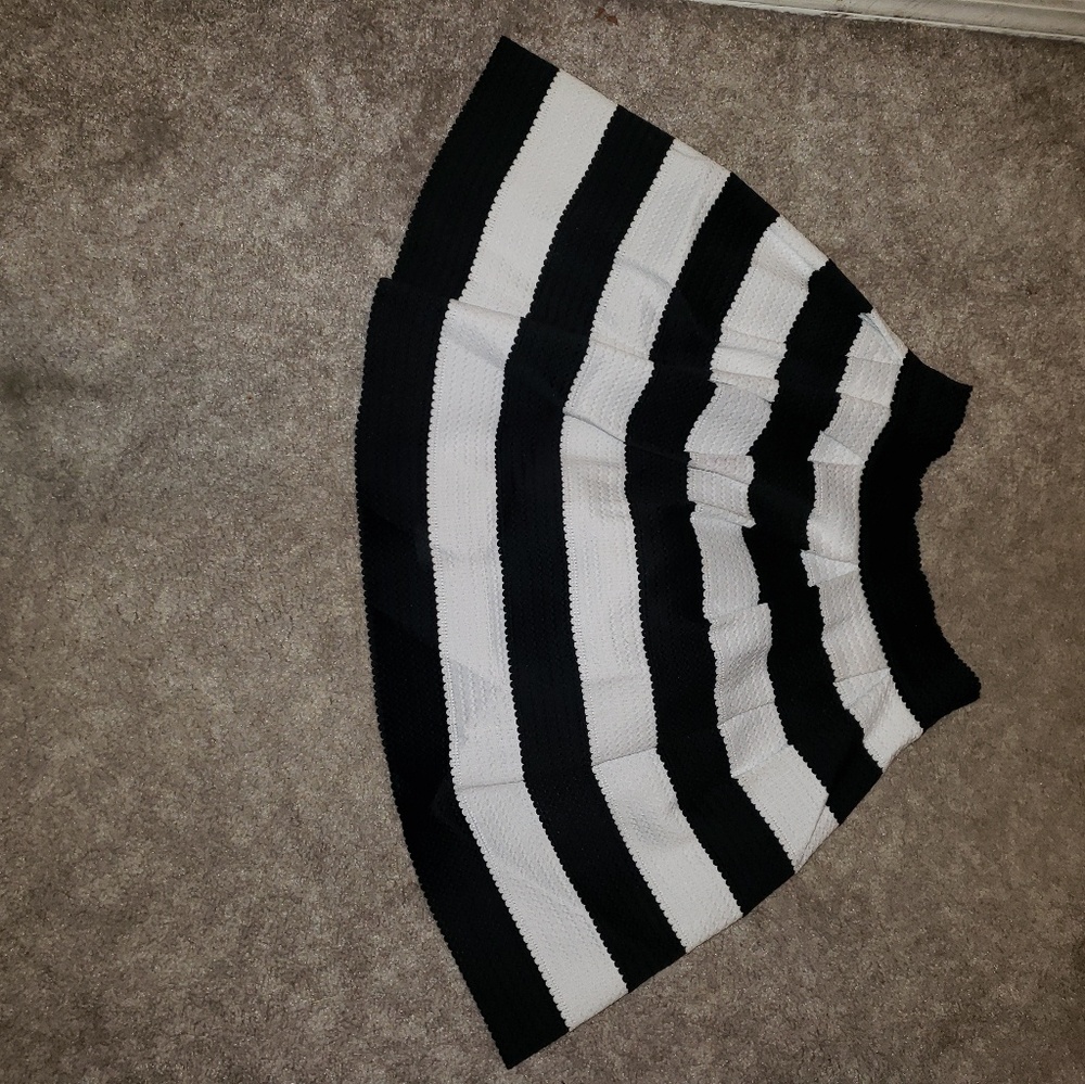 Womens Express Skirt
